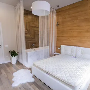 https://premium-apartments-in-lviv-old-town.hotelslviv.net