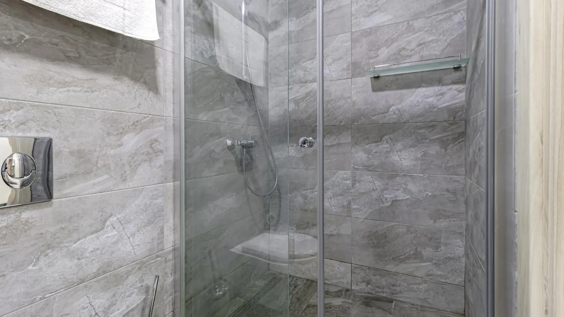 Yes Apartments Near The Botanical Garden Nur-Sultan  Kazakhstan
