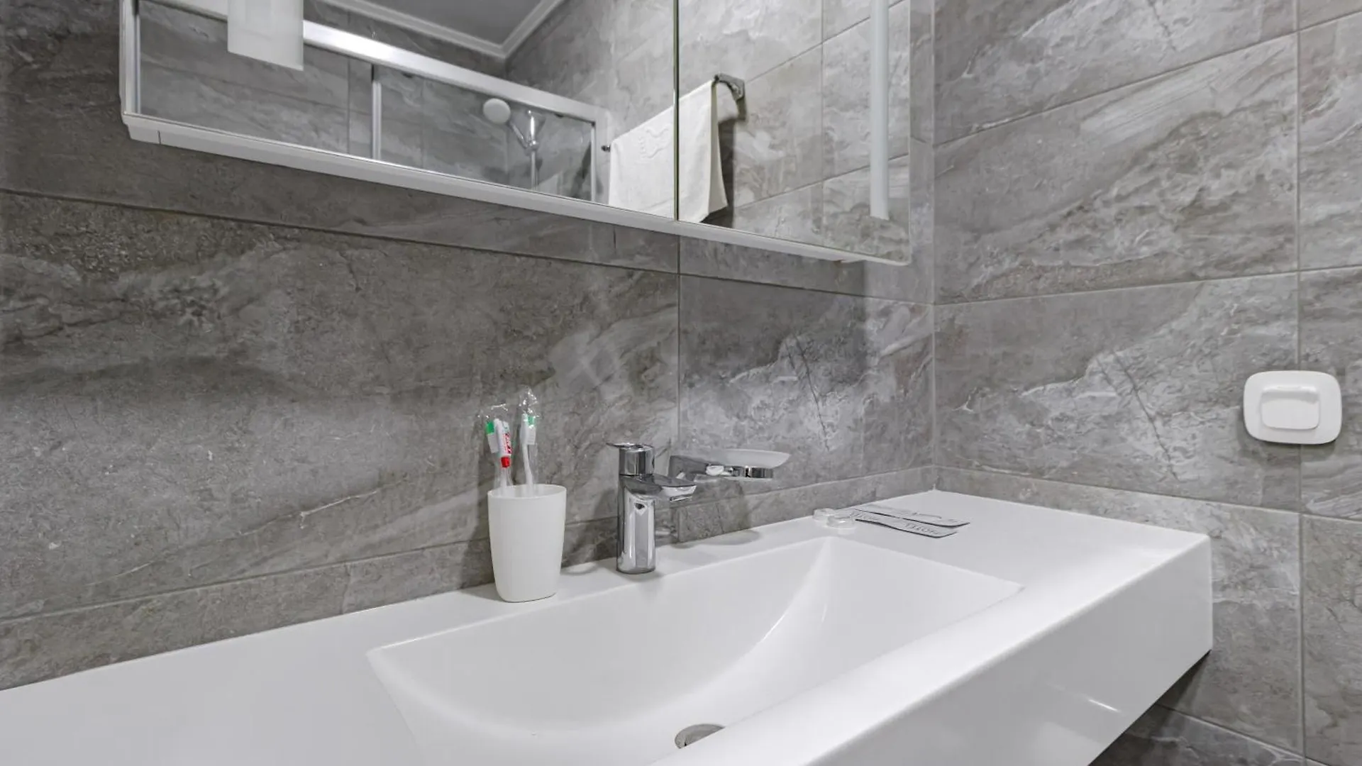 Yes Apartments Near The Botanical Garden Nur-Sultan  Kazakhstan